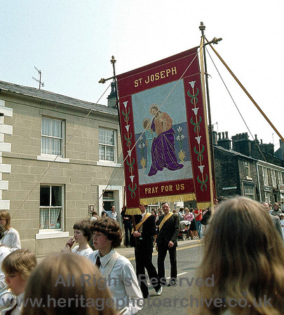 HRS 4531 Ramsbottom, White Walks, Banners