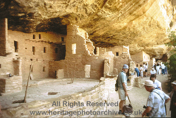HRS 4547 USA Mesa Verde rock shelter CU dwellings