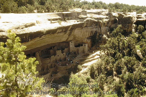 HRS 4549 USA, Mesa Verde shelter, geology