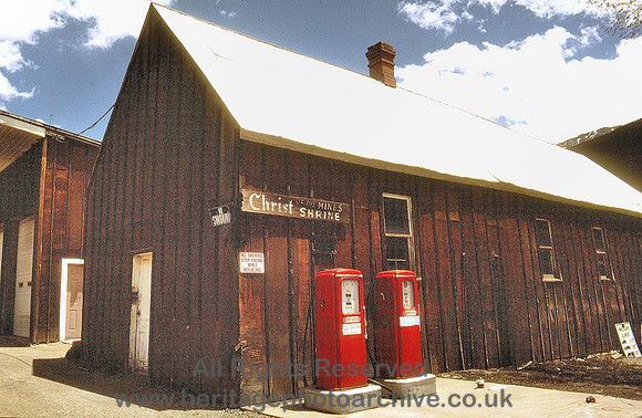 HRS 4561 USA, Silverton gas station