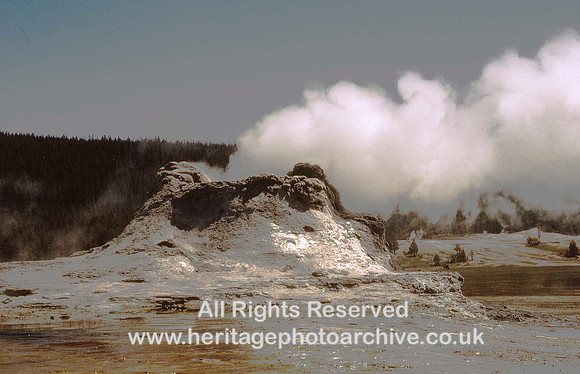 HRS 92 USA Yellowstone hot springs active