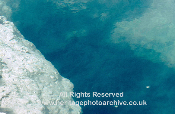 HRS 93 USA Yellowstone hot springs fumerole hole