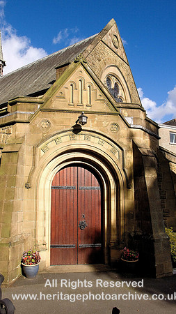 HRS 4748 Grange-over-Sands, United Reformed church doorway 2010