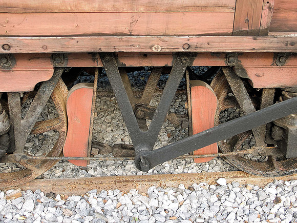 HRS 4769 Gunpowder waggon wooden brakes