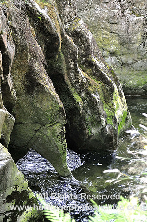 HRS 4896 Dunnerdale, River Duddon bridge, eroded rocks 2010