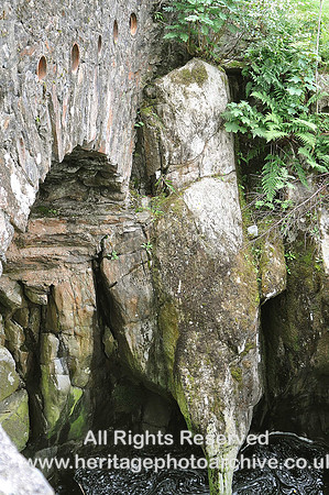 HRS 4897 Dunnerdale,, River Duddon bridge, rocks 2010