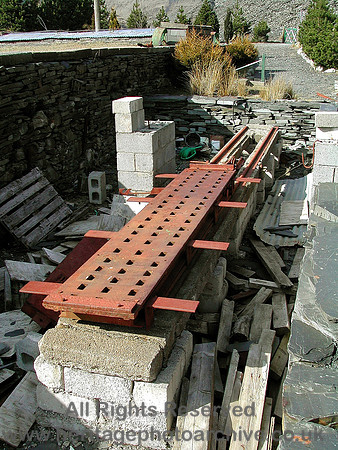 HRS 5213 Robin Jones Garden machine bed