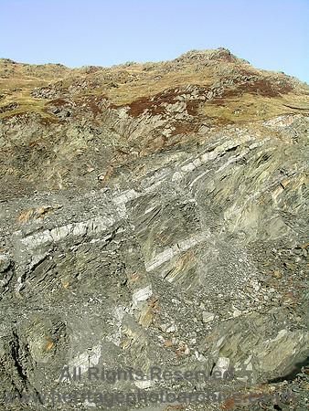 HRS 5237 Reverse faults in slate Cwmorthin 2004