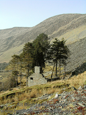 HRS 5239 Slate quarry manager's house Cwmorthin 2004