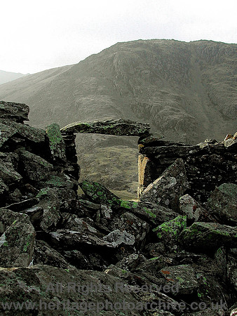HRS 5253 Cwmorthin, Caban doorway 2004