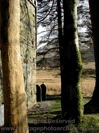 HRS 5276 Cwmorthin, manager's house side 2004
