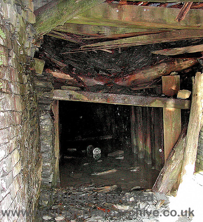 HRS 5286 Cwmorthin entrance to workings 2004