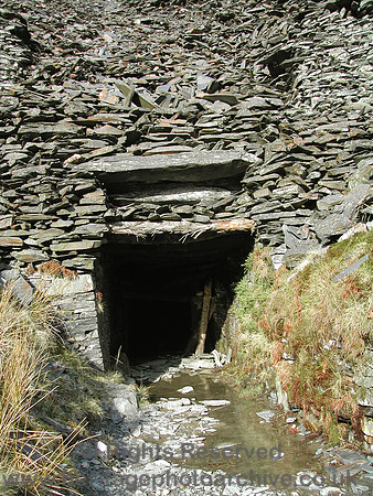 HRS 5287 Cwmorthin entrance 2004