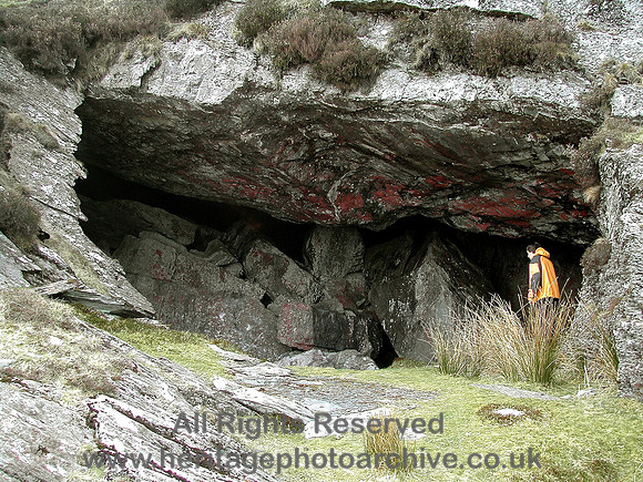 HRS 5299 Collapsed entrance to slate quarrying chambers Wrysgan 2004