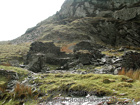 HRS 5315 Wrysgan Quarry buildings 2004
