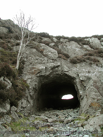 HRS 5316 Wrysgan Quarry Incline, Looking up tunnel on incline 2004