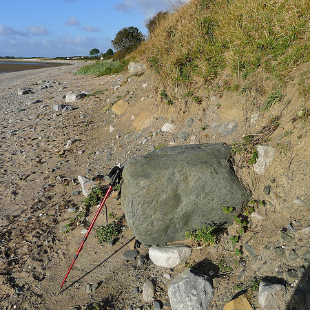 HRS 7977 Moat Scar, unidentified volcanic erratic in till