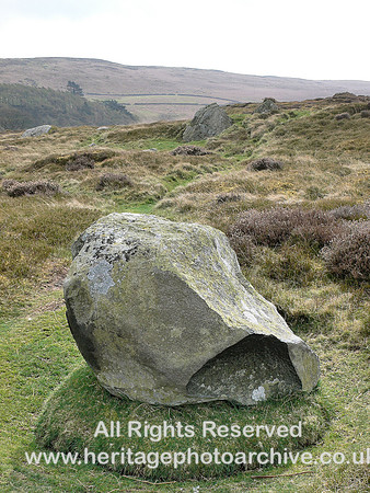 HRS 5372 Penmaenmawr, Erratic on protected ice pedestal 2006