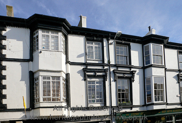 HRS 5401 Conwy, Old Building Castle St 2007