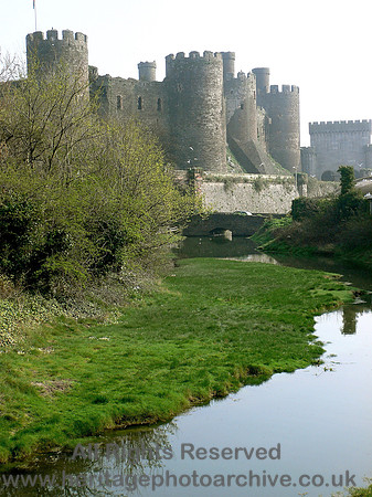 HRS 5412 Conwy Castle from Gyffin river 2007