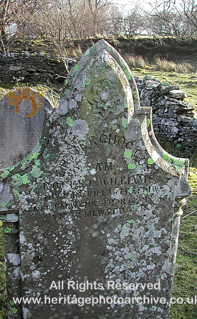 HRS 5441 Tyddin bach chapel, tombstone 2004