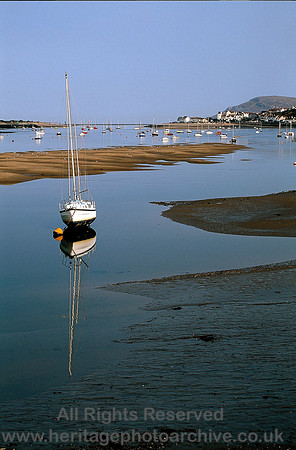 HRS 5529 Deganwy Estuary and Great Orme 1990s