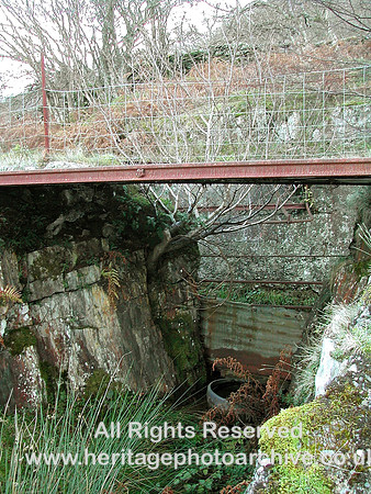 HRS 5572 Coedty, Remains of tramway bridge 2004
