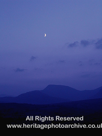 HRS 5916 Pen Llithrig y Wrach - moon 2003