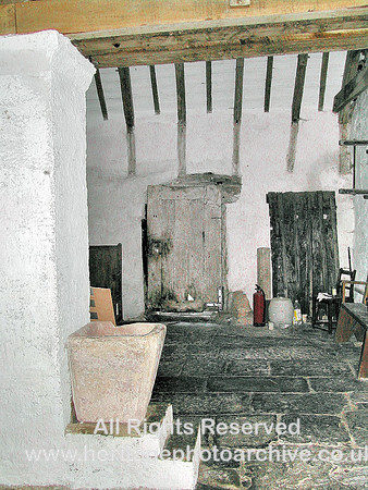 HRS 6086 Llanrhychwyn church interior 2004