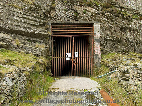 HRS 6113 Manod, WW2 Secret Art Repository entrance 2008