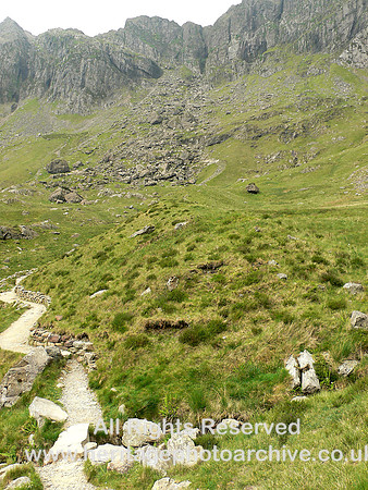 HRS 6161 Darwin's or long moraine Cwm Idwal 2007