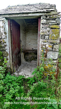 HRS 7333 Buskett Howe Farm, outside toilet