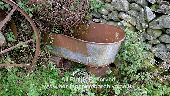 HRS 7336 Buskett Howe, old tin bath in yard