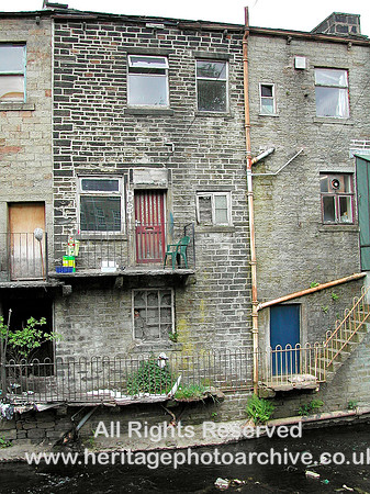 HRS 6490 Waterfoot riverside housing 2005