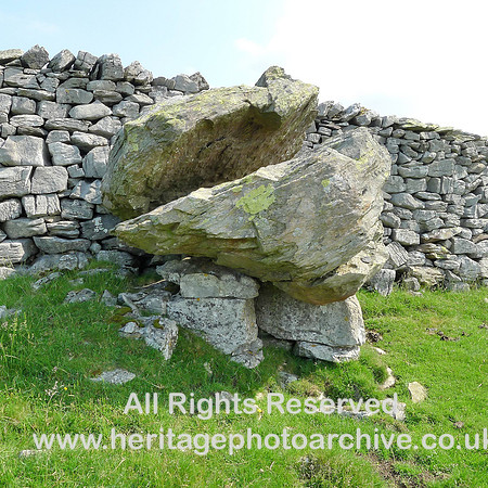 HRS 6653 Norber, wall erratic eastern end