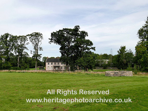 HRS 10465 Bolton village, green L7750019