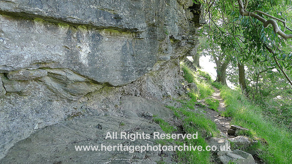 HRS 6664 Norber, Nappa Scar, Cliff exposure & meltwater erosion
