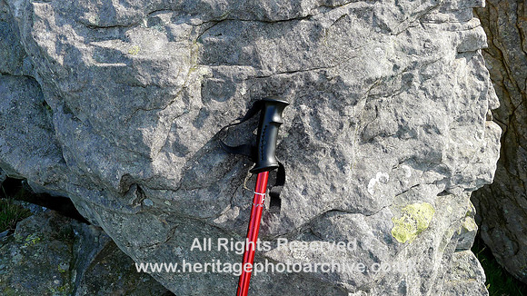 HRS 6648 Norber, Erratic surface close up