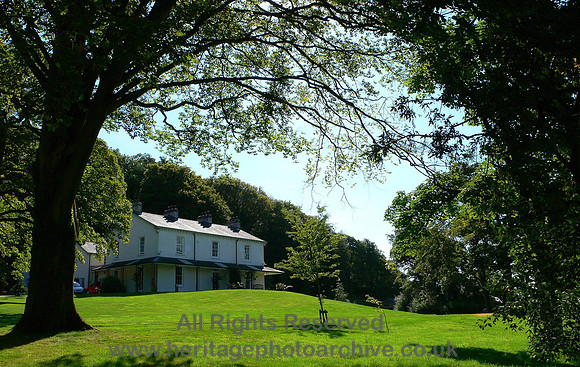 HRS 6828 Arnside house near shore trees