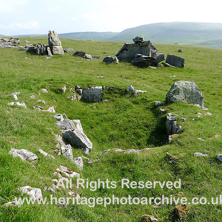 HRS 6646 Norber, Erratics and swallow hole