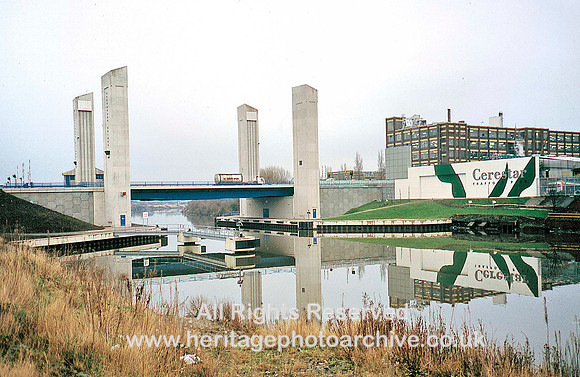 HRS 4535 Irwell, New Trafford Bridge nd