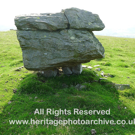 HRS 6623 Norber, Pedestal erratic