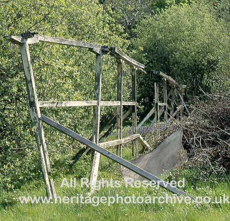 HRS 1018 Isle of Man St Johns woollen mill, tenterframe 1996