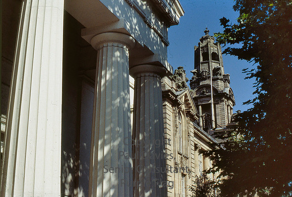 Walsall, Doric columns
