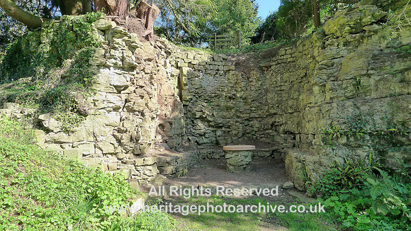 HRS 9017 Morland, old limestone quarry dry stone wall and arbour