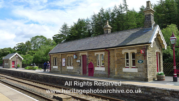 HRS 8241 Garsdale Station Leeds platform