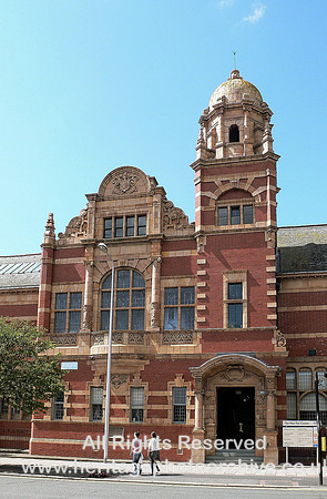 HRS 7480 Barrow-in-Furness, Nan Tait Centre, entrance