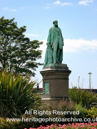 HRS 7477 Barrow, James Ramsden memorial