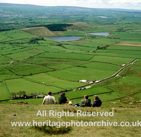 HRS 1636 Walkers rest on summit of Pendle 1980s