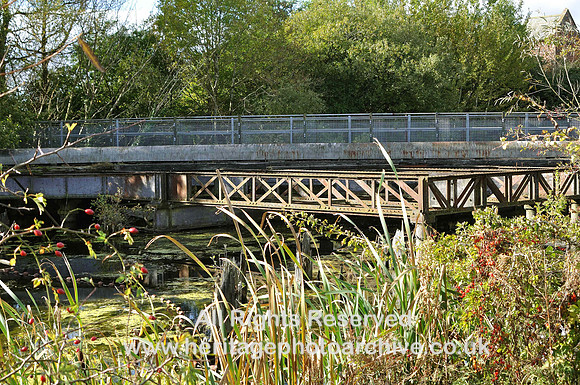 HRS 1167 Ulverston Ship Canal, Railway sliding bridge 2011